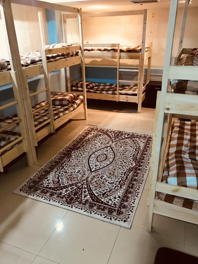 Asia Hostel Alma-Ata Buitenkant foto