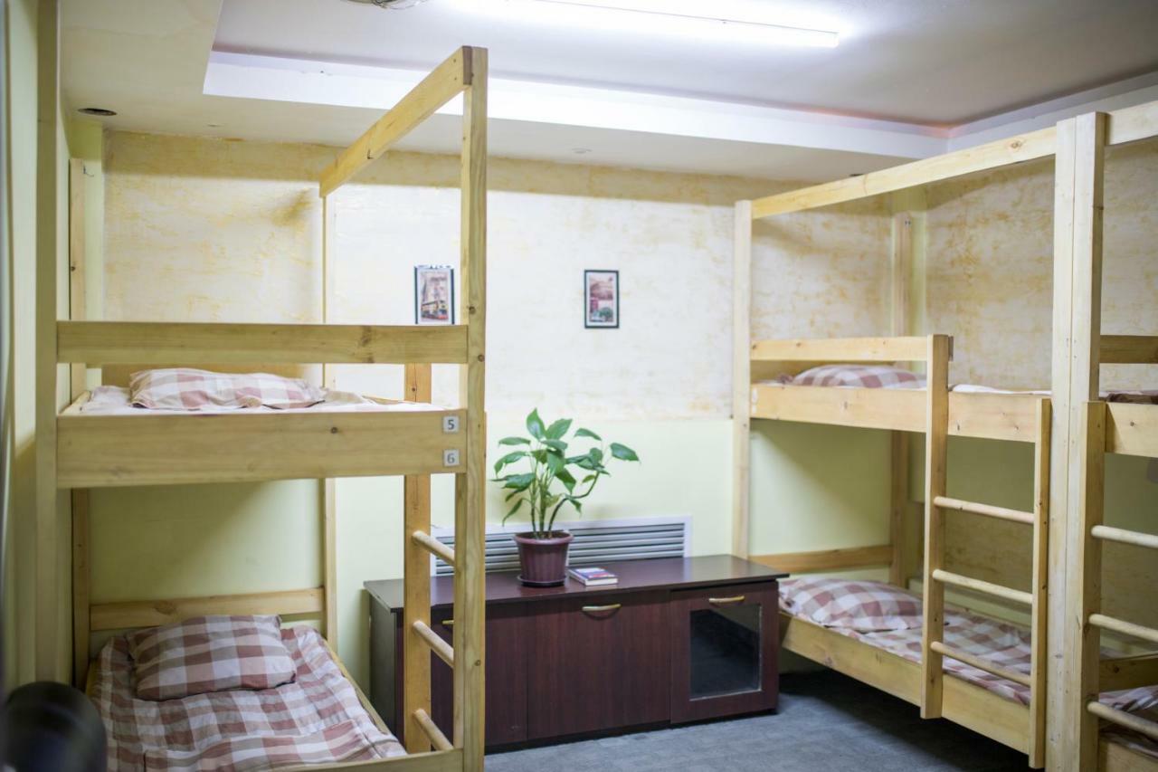 Asia Hostel Alma-Ata Buitenkant foto